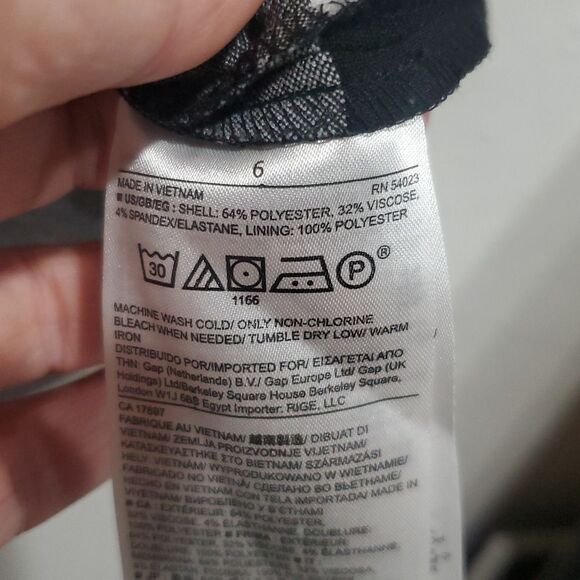 Banana Republic Rugby Striped Shift Dress with Asymmetrical Hem in Black & Grey - Picture 6 of 10